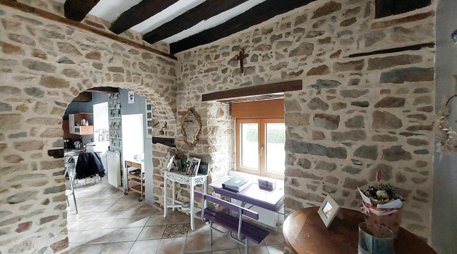 Photo LONGERE EN PIERRES - SUPERBE CADRE -  SECTEUR LA GUERCHE DE BRETAGNE 3