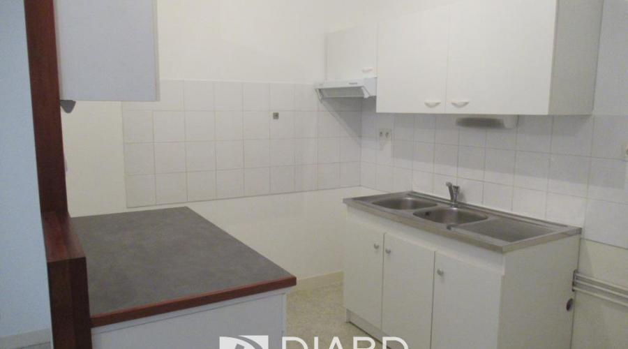 Photo Exclusivité Cabinet Diard Immobilier Chateaubourg ! Appartement Type 3 au dernier étage 3