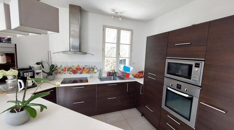 Photo RARE A LA VENTE - ARGENTRE DU PLESSIS - AU PIED DU CENTRE VILLE ET DU JARDIN DU HILL 4