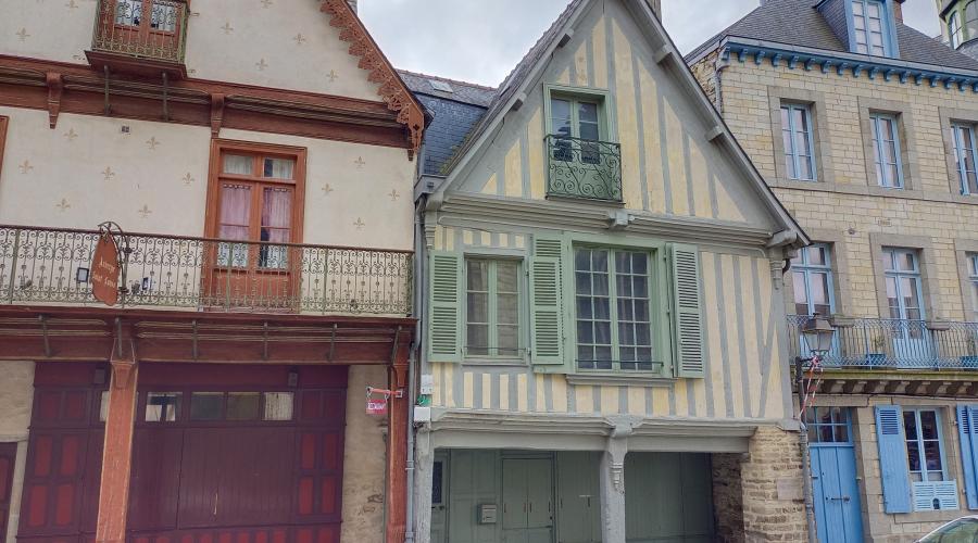 Photo Immeuble en centre ville 0