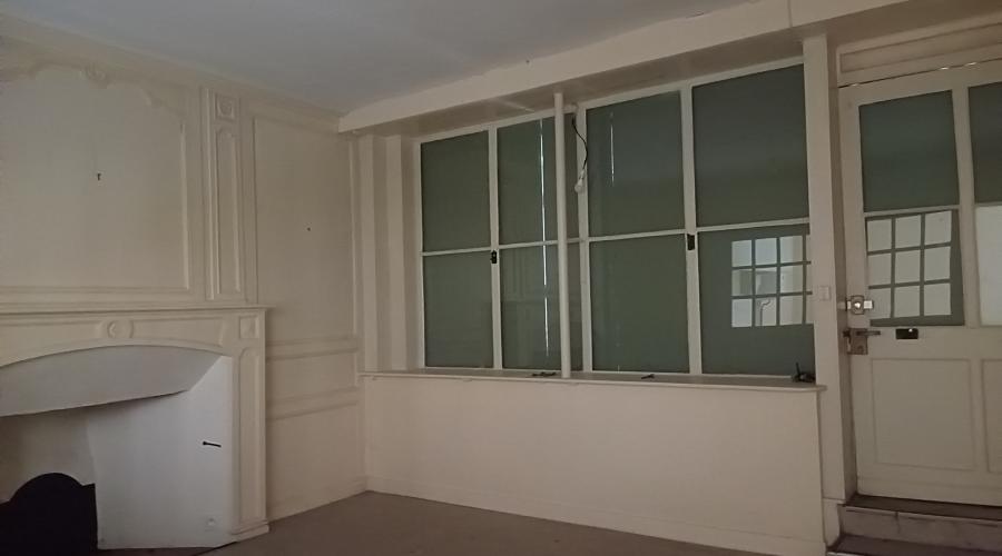 Photo Immeuble en centre ville 1