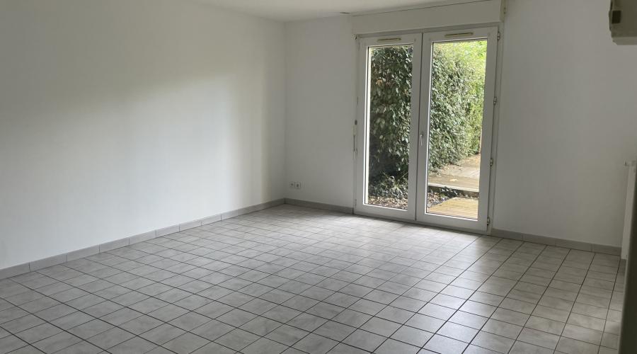Photo Déjà sous compromis ! Nouveauté en exclusivité Cabinet Diard Immobilier ! Appartement T3 rez-de-jardin de 67 m 3