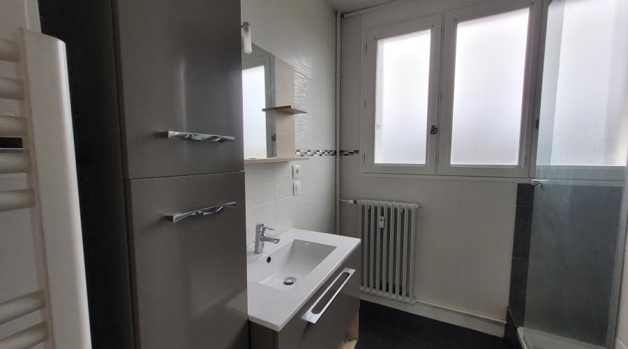 Photo À vendre : Appartement T3 avec balcon dans une résidence calme à Vitré 3