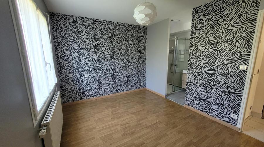 Photo Nouveauté au Cabinet Diard Immobilier Chateaubourg ! Grande maison T6 belle localisation 4