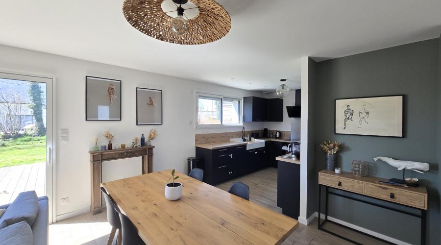 Photo Maison Contemporaine Lumineuse à Domalain 0