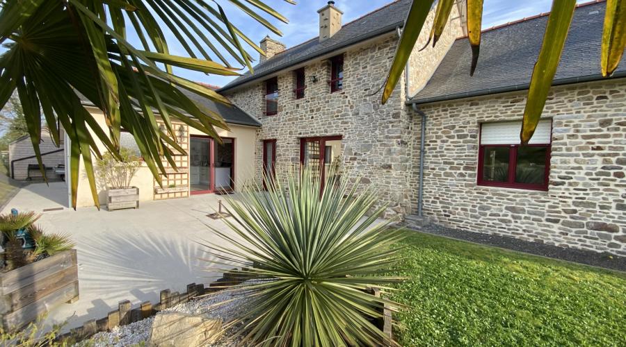 Photo Maison en pierres en campagne 1