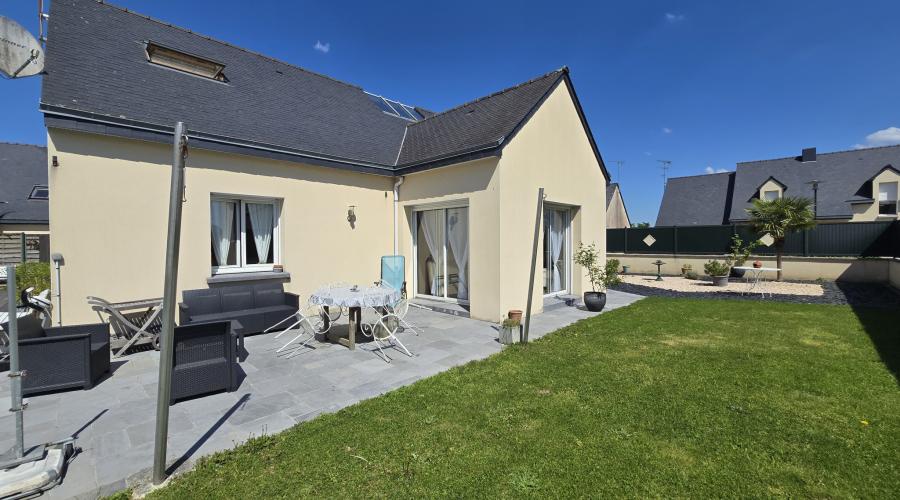 Photo Maison familiale avec piscine chauffée, proche centre ville. 2