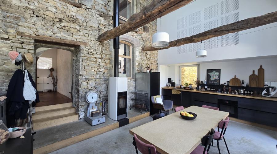 Photo Maison d’architecte entièrement rénovée dans le centre-bourg de Coësmes 3