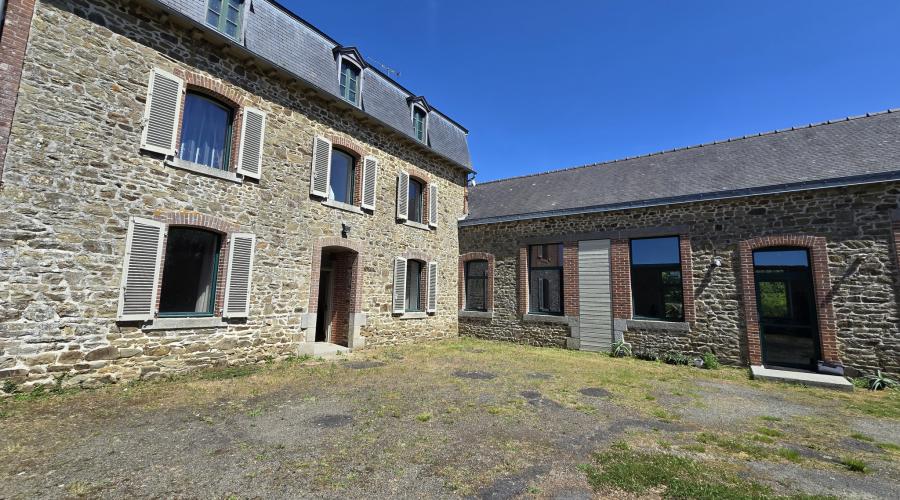 Photo Propriété de caractère en pierre de 273m2 habitables + Salle de réception. 1