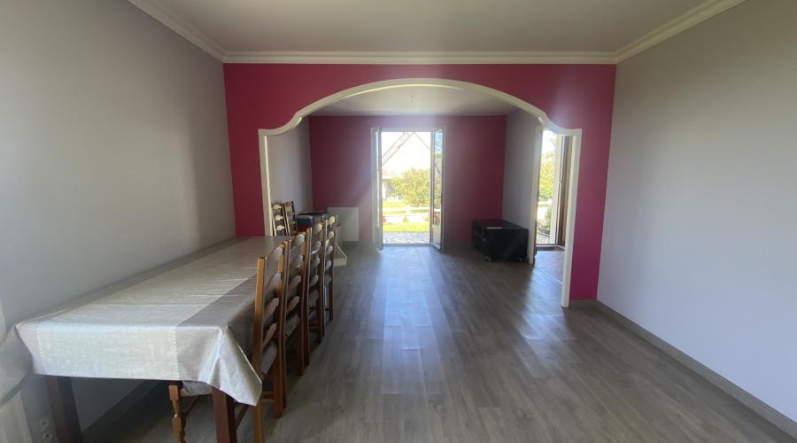 Photo Maison sur sous sol ERBREE 2
