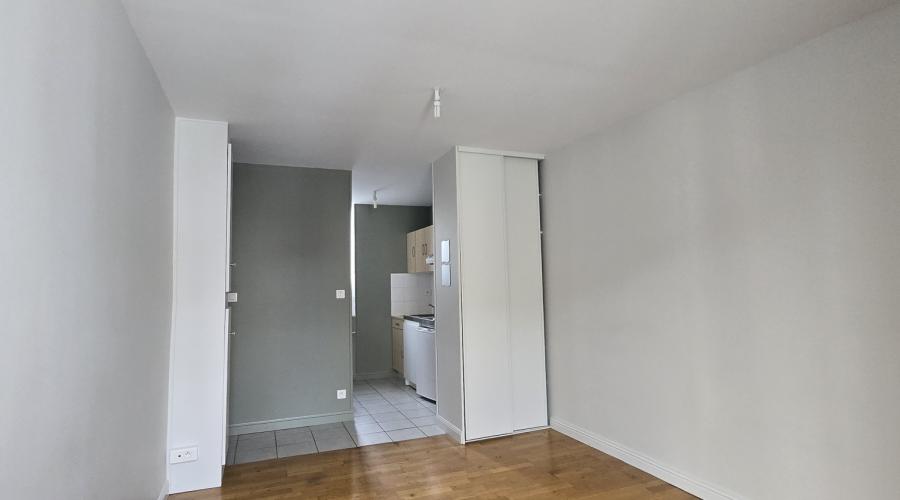 Photo LOCATION APPARTEMENT 2