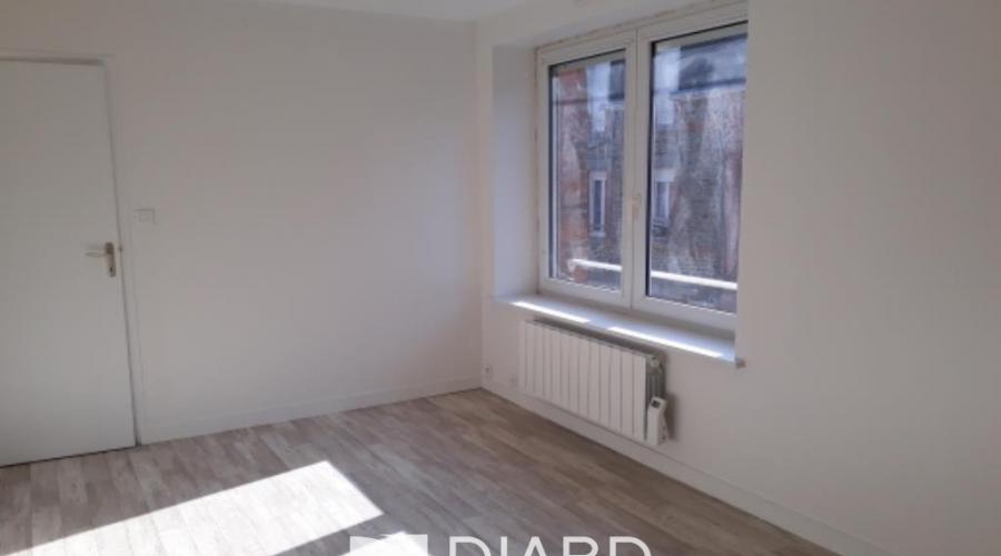 Photo LOCATION APPARTEMENT 4