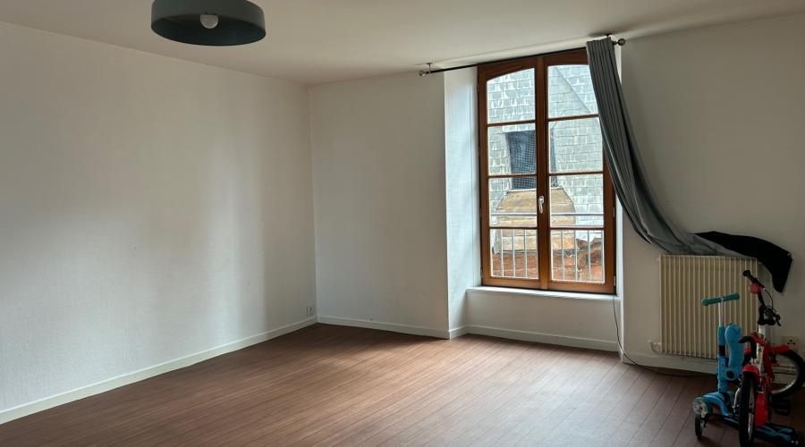 Photo Appartement T3/T4 - VITRE 2