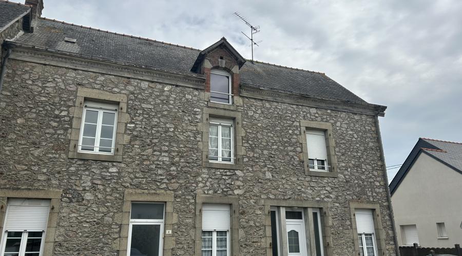 Photo Appartement SAINT PIERRE LA COUR 0