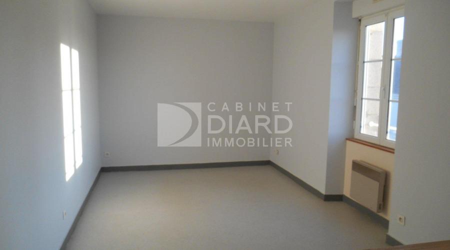 Photo Appartement SAINT PIERRE LA COUR 1